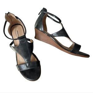 TINSTREE Women's Wedge Comfort Sandal Ankle T-Strap Back Zip Gunmetal Leather  9